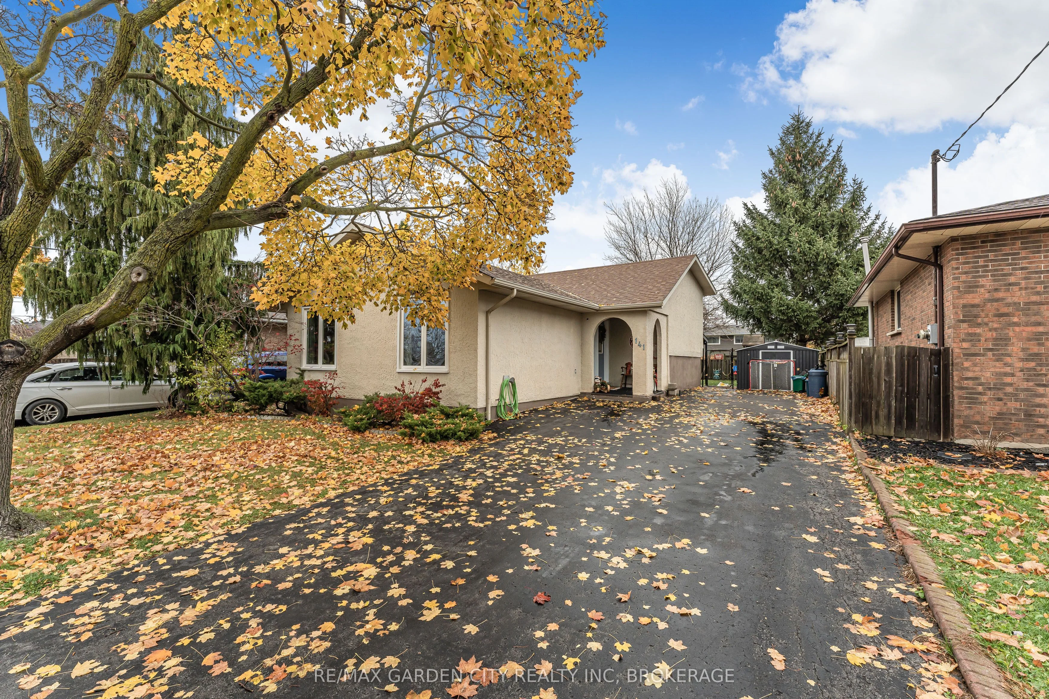 141 Woodrow Street, St. Catharines, On L2p 3r4