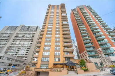 Condo Apartment in Ottawa Centre