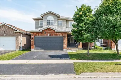 Detached in Guelph