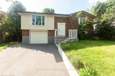 579 W Kortright Road W, Guelph, On N1g 3k8