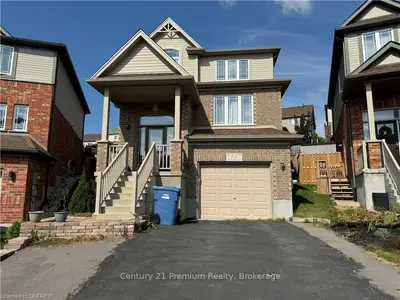 Detached in Guelph