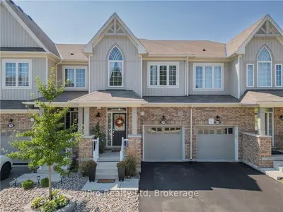 Att/Row/Townhouse in East Luther Grand Valley