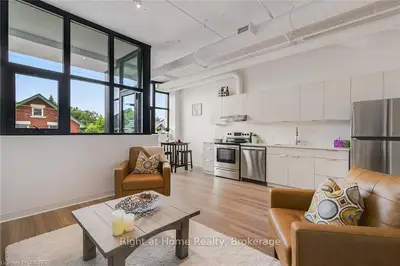 120 Huron Street 210, Guelph, On N1e 0t8