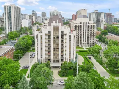 #205 90 Charlton Avenue West, Hamilton, On, L8p 0b4