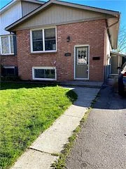 102 ELMA Street, St. Catharines, ON L2N 6Z7