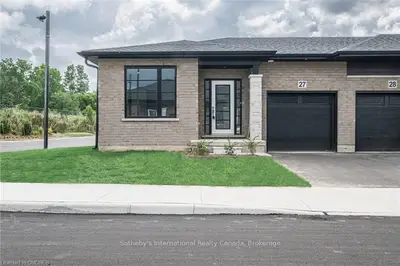 550 Grey Street 27, Brantford, ON N3S 0C4