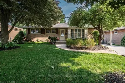 35 Varadi Avenue, Brantford, On N3r 3n2