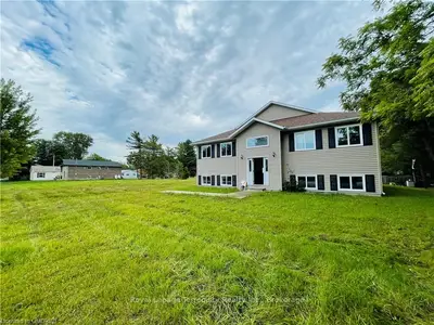 122-124 KING Street, Kincardine, ON N0G 2T0