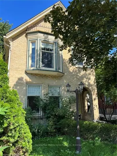 552 ADELAIDE ST N - MAIN Street, London East, ON N6N 3J5