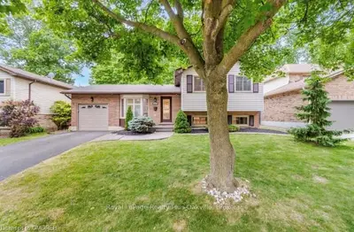 163 WILLIAMSON Drive, Haldimand County, ON N3W 1A5