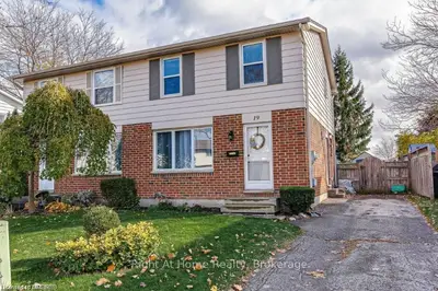 19 ROSAMOND Crescent, London South, ON N6E 2M6