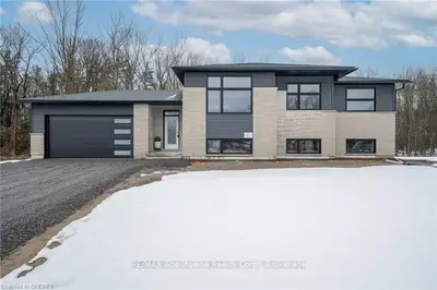 157 Michael's Way, Prince Edward County, ON K0K 1L0