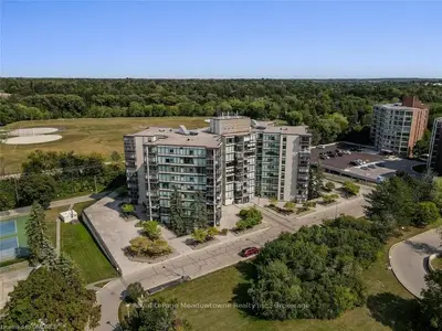 23 WOODLAWN Road E 712, Guelph, ON N1H 7G6