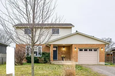 13 OAKWOOD Drive, Norfolk County, ON N0A 1N4