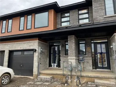 461 Blackburn Drive 21, Brantford, ON N3T 5L5