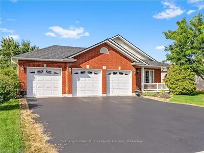 7 DONNA Drive, Haldimand County, ON N0A 1H0