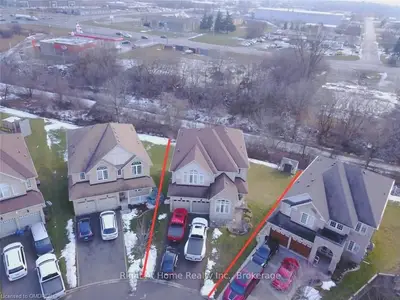 77 HANSFORD Drive, Brantford, ON N3S 0B3