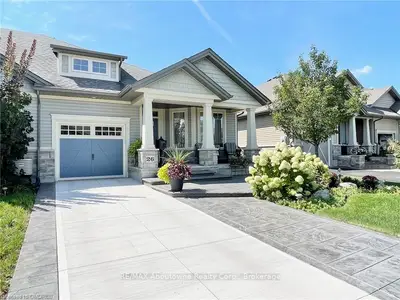26 MANORWOOD Drive, West Lincoln, ON L0R 2A0