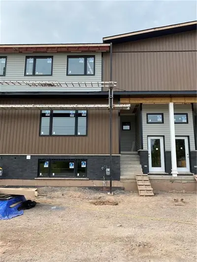 6583-6599 MONTROSE Road 9 Upper, Niagara Falls, ON L2H 1M3