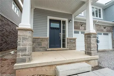 121 SUNFLOWER Place, Welland, ON L3C 0H9