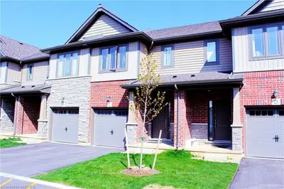 77 DIANA Avenue 21, Brantford, ON N3T 0G7