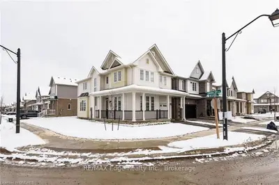 15 WITTEVEEN Drive, Brantford, ON N3T 0R9