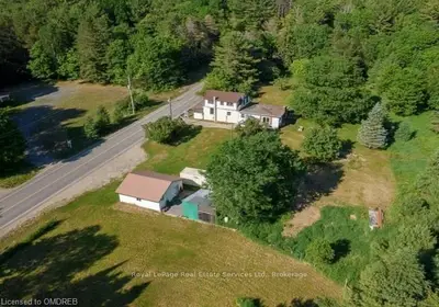 1557 RAVENSCLIFFE Road, Huntsville, ON P1H 2J2