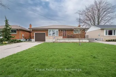 41 WILTSHIRE Drive, Brantford, ON N3R 5B1