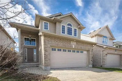 1177 SMITHER Road, London North, ON N6G 5R8