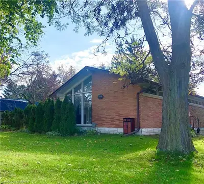 169 NORTH Street E, Tillsonburg, ON N4G 1B8