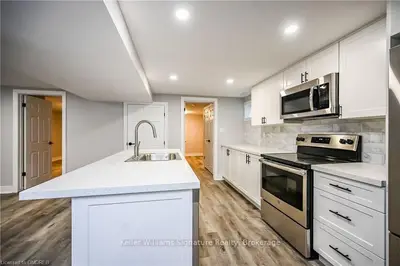 379 EAST 28TH Street LOWER, Hamilton, ON L8V 3J9