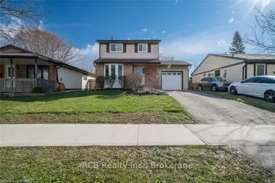 125 BANBURY Road, Brantford, ON N3P 1E3