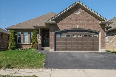 20 LAYCOCK Street, Brantford, ON N3S 0A3