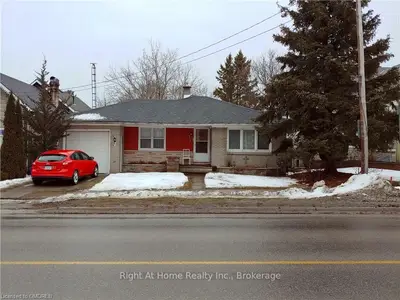 311 WELLINGTON MAIN Street, Prince Edward County, ON K0K 3L0