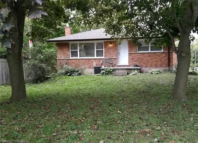 80 FOSTER Avenue, London North, ON N6H 2K9