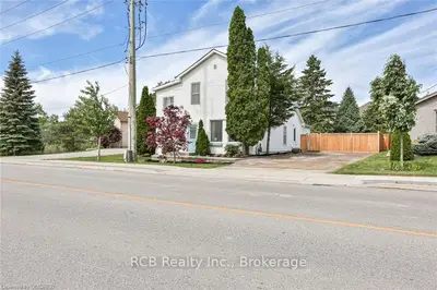 74 GARDEN Avenue, Brantford, ON N3S 0G5