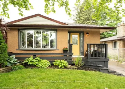 333 GRAND RIDGE Drive, Cambridge, ON N1S 3Z9