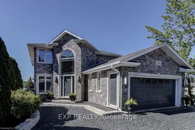 2211 GREENWOOD Drive, Greater Sudbury, ON P3B 1A2