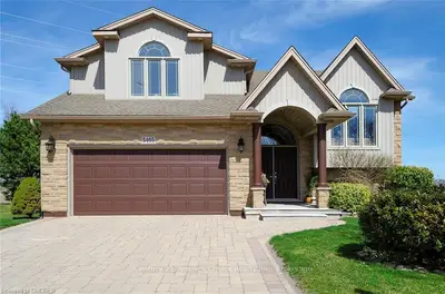 5405 Morning Glory Court, Niagara Falls, ON L2J 0A3