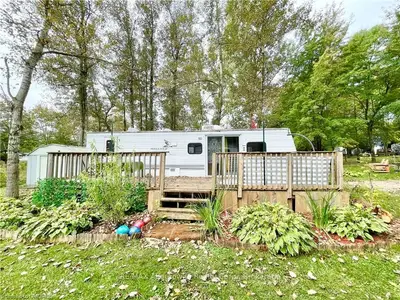 7489 SIDEROAD 5 E Woodside 37, Wellington North, ON N0G 2L0
