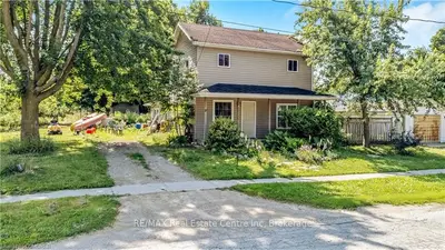 19 Woolwich Street E, Centre Wellington, ON N0B 1S0