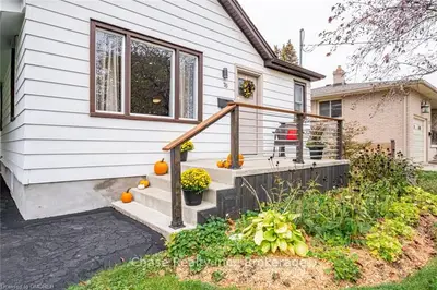 76 WOOD Street, Brantford, ON N3R 2L2