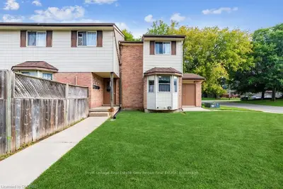 40 SILVERCREEK Parkway N 1, Guelph, ON N1H 7X5