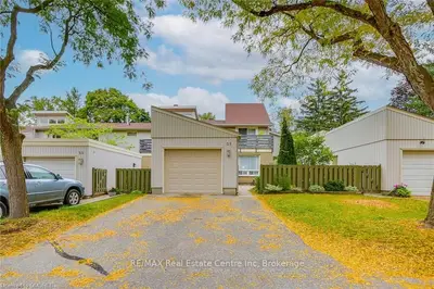 23 WILSONVIEW Avenue 27, Guelph, ON N1G 2W5
