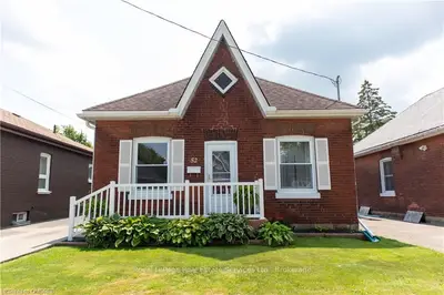 52 GLADSTONE Avenue, Brantford, ON N3S 1P1