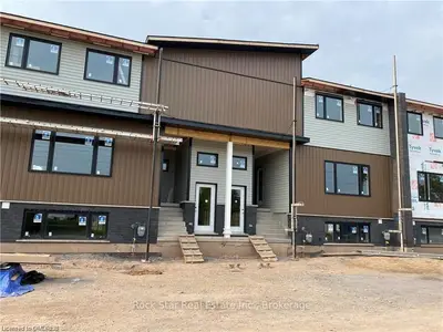 6583-6599 MONTROSE Road 8 Upper, Niagara Falls, ON L2H 1M3