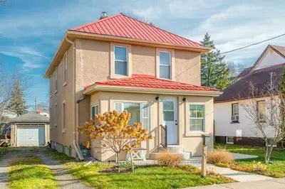 Duplex in Port Colborne
