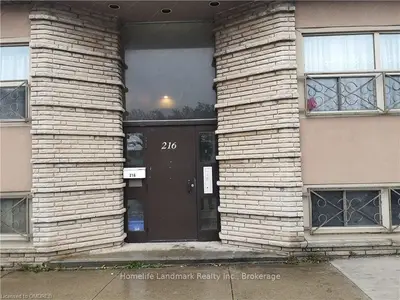 216 PARKDALE Street N, Hamilton, ON L8H 5X5