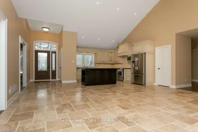 9466 Wellington Road, Erin, ON N0B 1H0