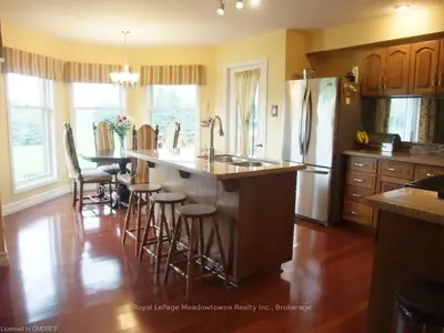 15 Credit River Road, Erin, ON N0B 1T0